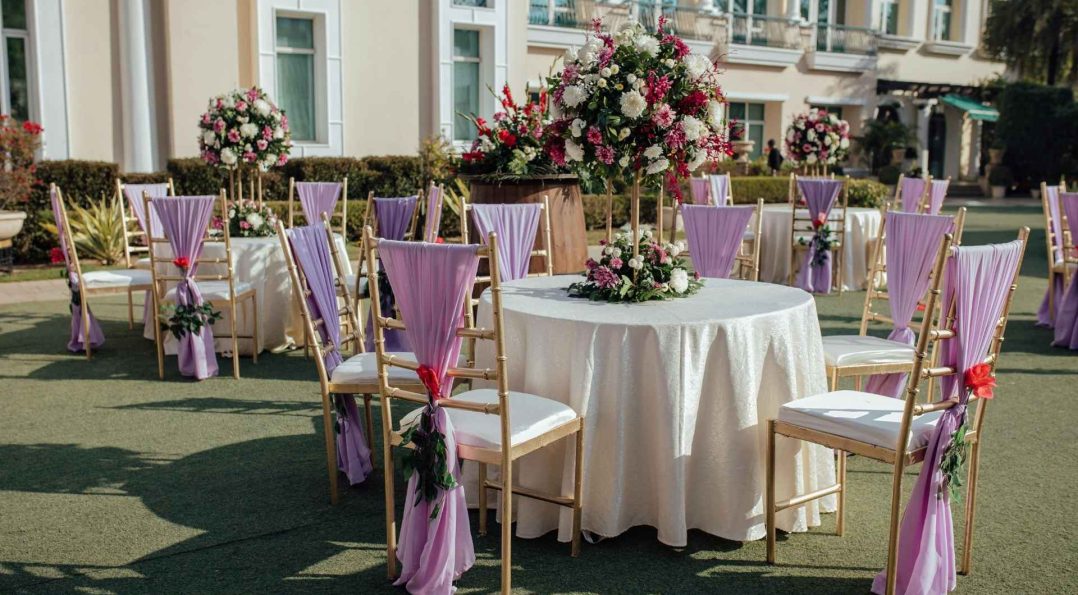 wesele w stylu angielskim w ogrodzie